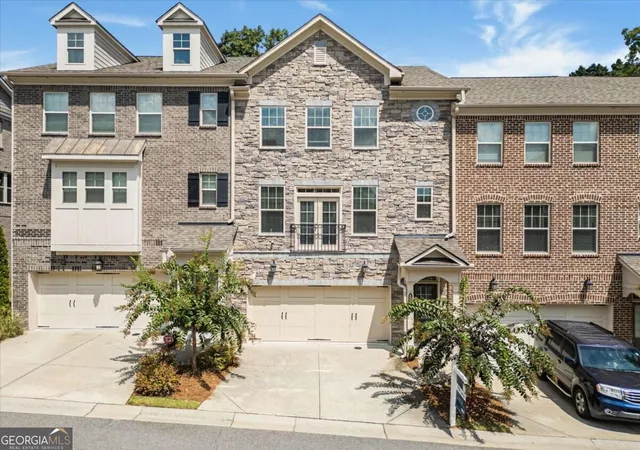 Photo 2 of Townhouse for sale at 4078 Townsend Ln, Atlanta, GA 30346 | MLS# 10839882 | Listing updated on 2026-09-04