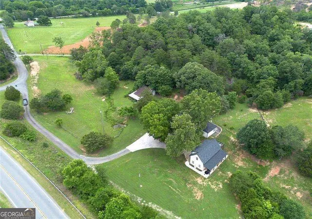 Photo 3 of Single family home for sale at 182 Henry Mack Hl Rd, Rydal, GA 30171 | MLS# 10846942 | Listing updated on 2026-09-30