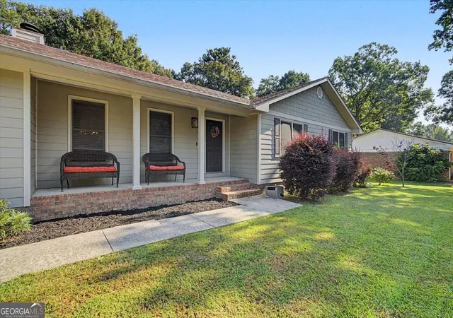 Photo 2 of Single family home for sale at 26 Gray Rock Dr Nw, Rome, GA 30165 | MLS# 10827381 | Listing updated on 2026-09-08