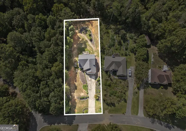 Photo 3 of Single family home for sale at 11 Harbor Ln, White, GA 30184 | MLS# 10839663 | Listing updated on 2026-09-17