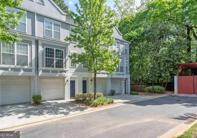 Townhouse for sale at 1198 Village Ct SE, Atlanta, GA 30316 | MLS# 10853257