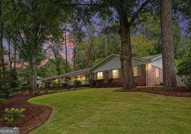 Photo 2 of Single family home for sale at 2624 Leslie Dr Ne, Atlanta, GA 30345 | MLS# 10853022 | Listing updated on 2026-10-09