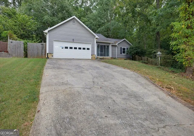 Photo 2 of Single family home for sale at 2805 Varlet Ct, Snellville, GA 30039 | MLS# 10844252 | Listing updated on 2026-10-04