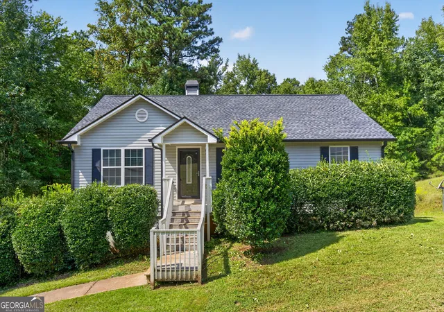Single family home for sale at 185 Hidden Brk Trl, Newnan, GA 30265 | MLS# 10847782