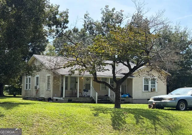 Single family home for sale at 411 W End Ave #17, Ashburn, GA 31714 | MLS# 10850261