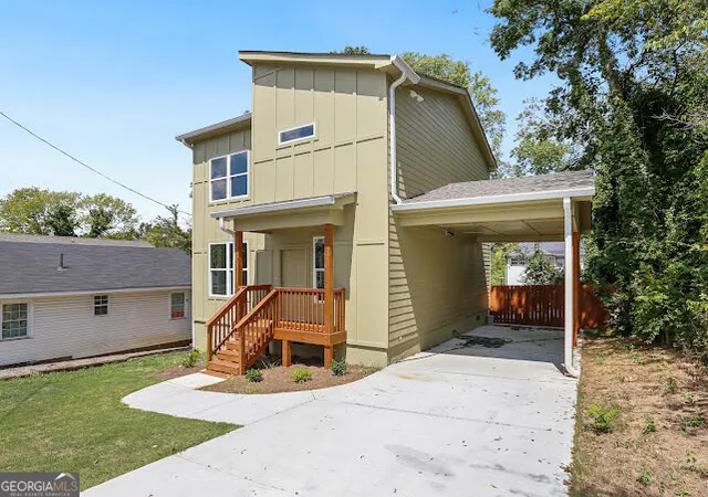 Photo 3 of Single family home for sale at 14 Mcghee St Sw, Rome, GA 30161 | MLS# 10800206 | Listing updated on 2026-09-12