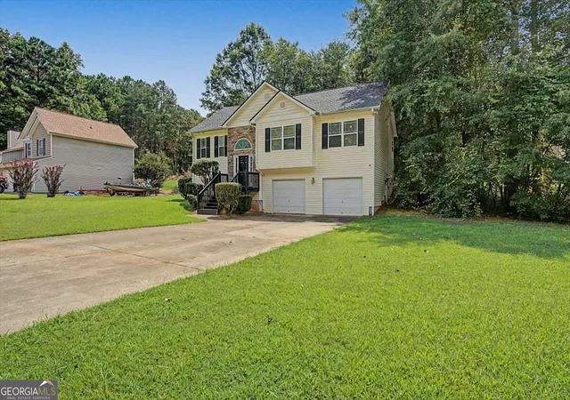 Photo 3 of Single family home for sale at 251 Adair Ct, Dallas, GA 30157 | MLS# 10839611 | Listing updated on 2026-09-17
