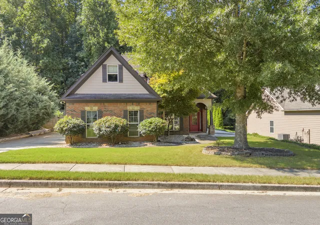 Single family home for sale at 383 Spinner Dr, Jefferson, GA 30549 | MLS# 10839805