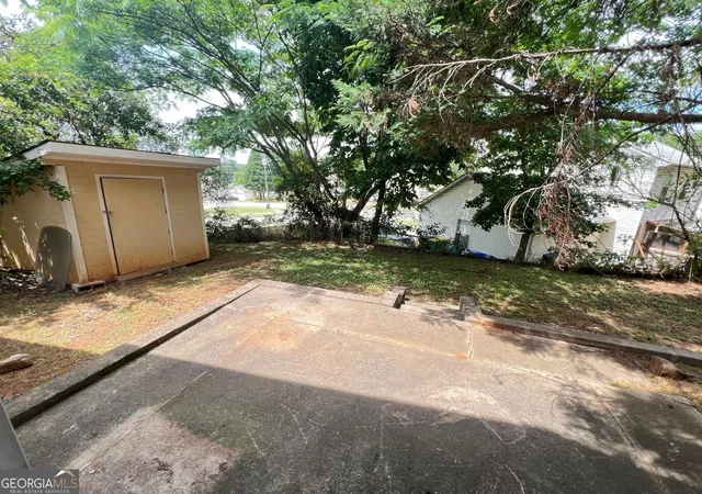 Photo 19 of Multi family home for sale at 686 Morrow Rd, Forest Park, GA 30297 | MLS# 10840643 | Listing updated on 2026-09-04