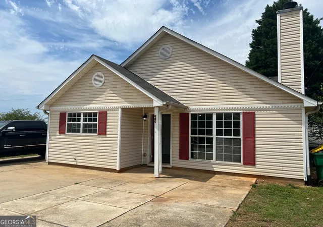 Photo 2 of Multi family home for sale at 686 Morrow Rd, Forest Park, GA 30297 | MLS# 10840643 | Listing updated on 2026-09-04