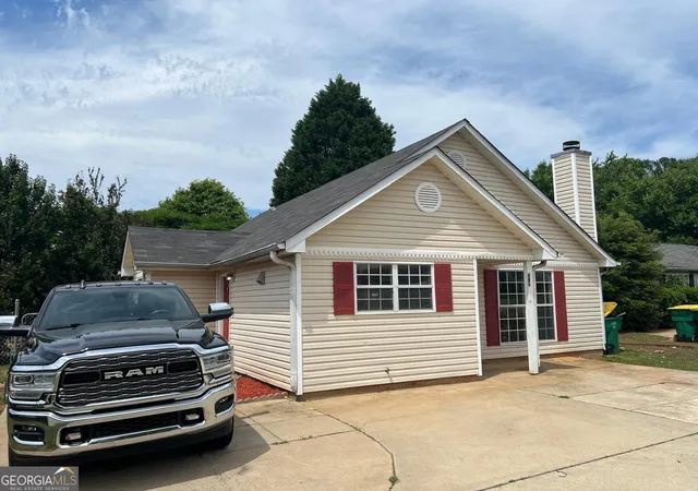 Photo 2 of Multi family home for sale at 686 Morrow Rd, Forest Park, GA 30297 | MLS# 10840643 | Listing updated on 2026-09-04