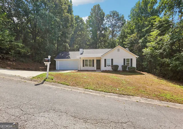 Single family home for sale at 5511 Pond Ml Ct, Flowery Branch, GA 30542 | MLS# 10852716