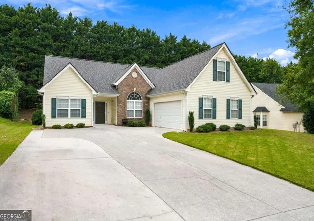 Photo 1 of Sale Pending at 6010 Ambercrest Ct, Buford, GA 30518 | MLS# 10847056 | Listing updated on 2026-09-19