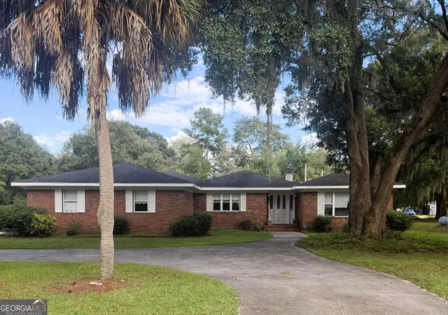 Photo 1 of Single family home for sale at 1124 Myers Hl Rd, Brunswick, GA 31523 | MLS# 10850945 | Listing updated on 2026-10-06