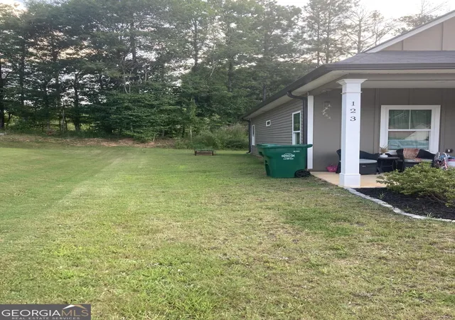 Photo 2 of Single family home for sale at 123 Chalfont Cir, Carrollton, GA 30117 | MLS# 10799344 | Listing updated on 2026-09-05