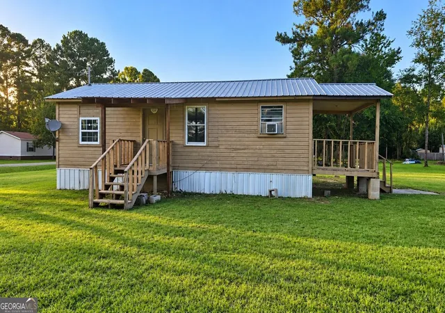Photo 2 of Single family home for sale at 168 Gorham St, Pembroke, GA 31321 | MLS# 10831060 | Listing updated on 2026-09-15
