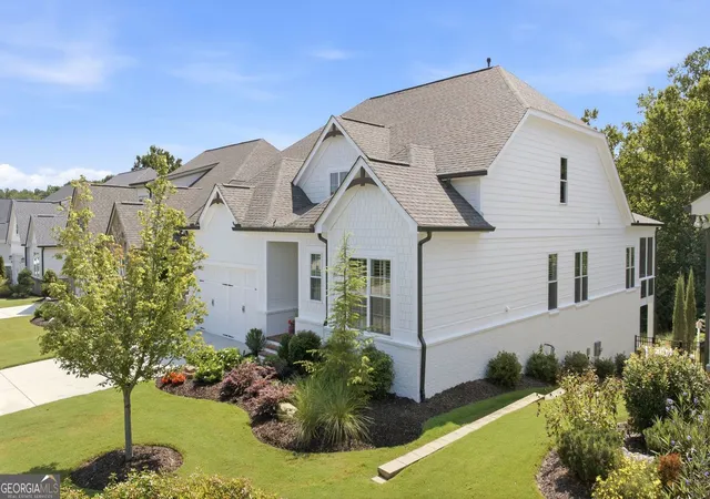 Photo 3 of Single family home for sale at 3780 Montebello Pkwy, Cumming, GA 30028 | MLS# 10825540 | Listing updated on 2026-09-17