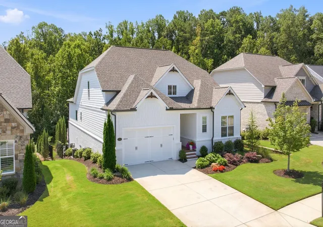Photo 4 of Single family home for sale at 3780 Montebello Pkwy, Cumming, GA 30028 | MLS# 10825540 | Listing updated on 2026-09-17