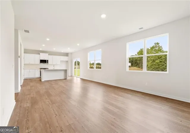Photo 3 of Single family home for sale at 540 Baynes Ct, Mcdonough, GA 30253 | MLS# 10839181 | Listing updated on 2026-09-14