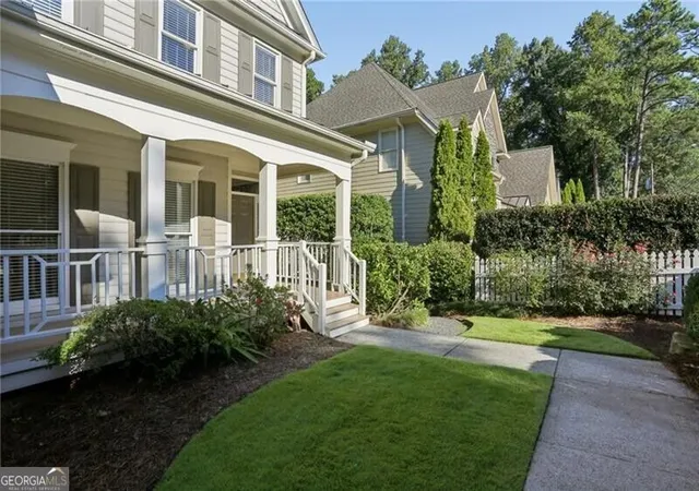 Photo 3 of Single family home for sale at 2264 Lenox Ridge Ct Ne, Brookhaven, GA 30319 | MLS# 10845582 | Listing updated on 2026-10-05