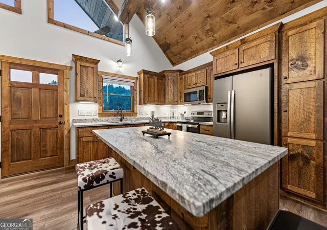 Photo 3 of Single family home for sale at 235 W Conasauga Crk, Ellijay, GA 30540 | MLS# 10838412 | Listing updated on 2026-09-16