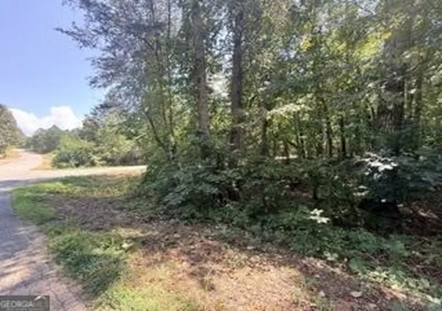 Photo 2 of Sale Pending at 82 Crescent Dr, Toccoa, GA 30577 | MLS# 10838749 | Listing updated on 2026-09-13