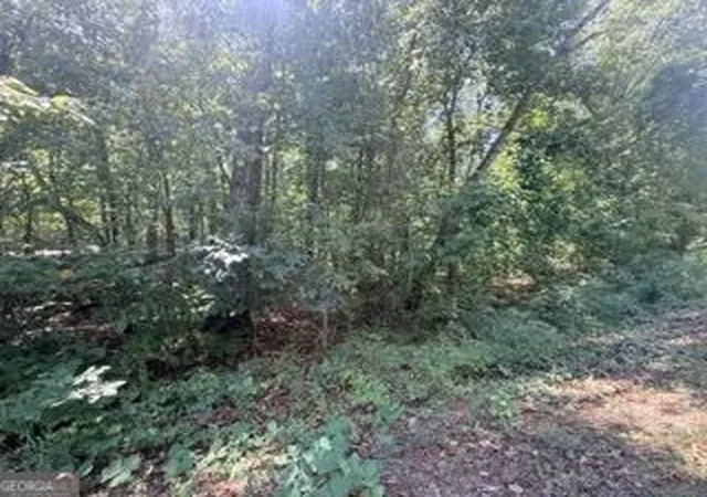 Photo 2 of Sale Pending at 82 Crescent Dr, Toccoa, GA 30577 | MLS# 10838749 | Listing updated on 2026-09-13