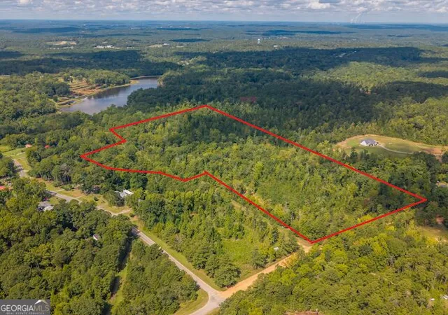 Photo 1 of Sale Pending at 1261 Stonewall Dr, Macon, GA 31211 | MLS# 10853511 | Listing updated on 2026-10-05