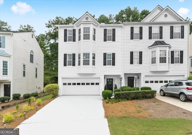 Photo 2 of Townhouse for sale at 4330 Thorngate Ln, Acworth, GA 30101 | MLS# 10853317 | Listing updated on 2026-10-09