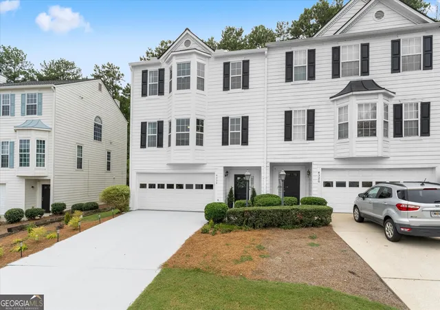 Photo 3 of Townhouse for sale at 4330 Thorngate Ln, Acworth, GA 30101 | MLS# 10853317 | Listing updated on 2026-10-09