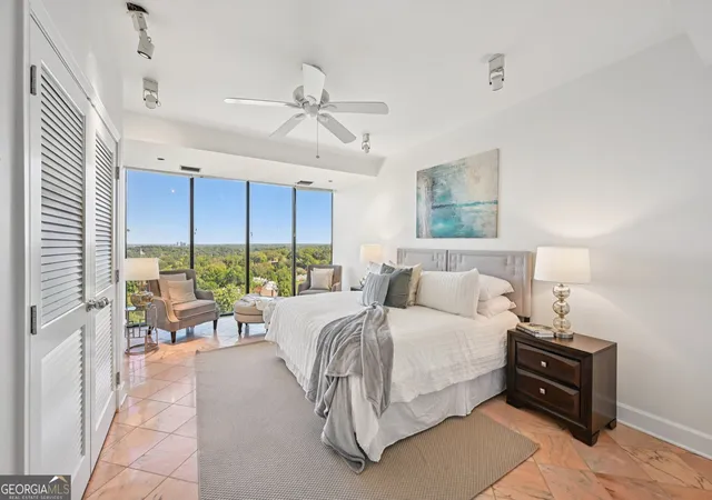 Listing Photo 1 - Condo for sale in building located at 147 15Th St Ne, Atlanta, GA 30309 - Unit #15  D