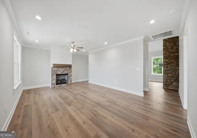 Photo 3 of Single family home for sale at 8076 Abraham Ln, Ooltewah, TN 37363 | MLS# 10839170 | Listing updated on 2026-10-02