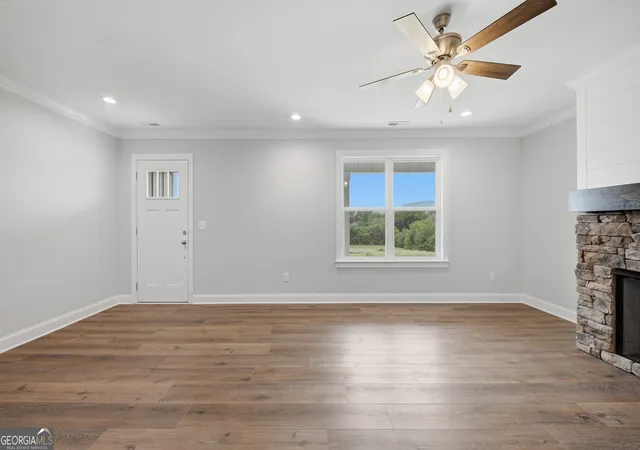 Photo 3 of Single family home for sale at 8076 Abraham Ln, Ooltewah, TN 37363 | MLS# 10839170 | Listing updated on 2026-10-02