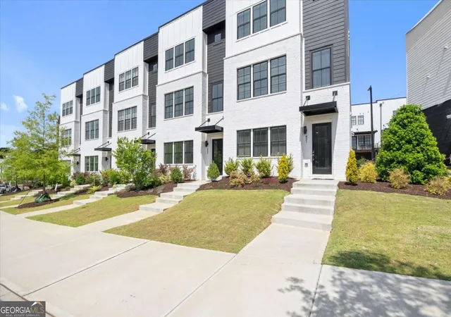 Photo 2 of Townhouse for sale at 431 Mezzo Ln #84, Alpharetta, GA 30009 | MLS# 10840677 | Listing updated on 2026-09-18