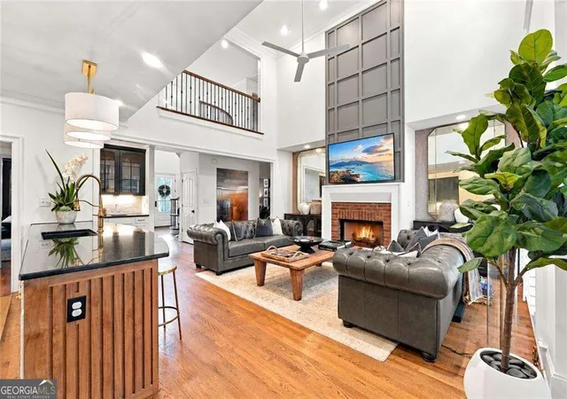 Photo 4 of Sale Pending at 1373 N Druid Hills Rd NE, Atlanta, GA 30319 | MLS# 10870610 | Listing updated on 2026-10-26
