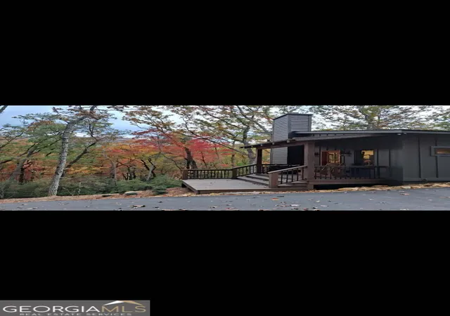 Photo 2 of Single family home for sale at 3014 Oakey Mountain Rd, Clarkesville, GA 30523 | MLS# 10803826 | Listing updated on 2026-09-22