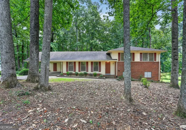 Photo 1 of Single family home for sale at 9278 Seminole Rd, Jonesboro, GA 30236 | MLS# 10839456 | Listing updated on 2026-10-03