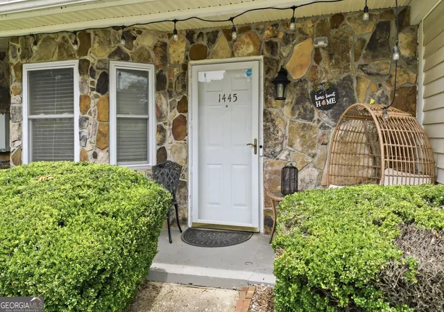 Photo 2 of Townhouse for sale at 1445 Springleaf Cir Se, Smyrna, GA 30080 | MLS# 10771801 | Listing updated on 2026-09-14