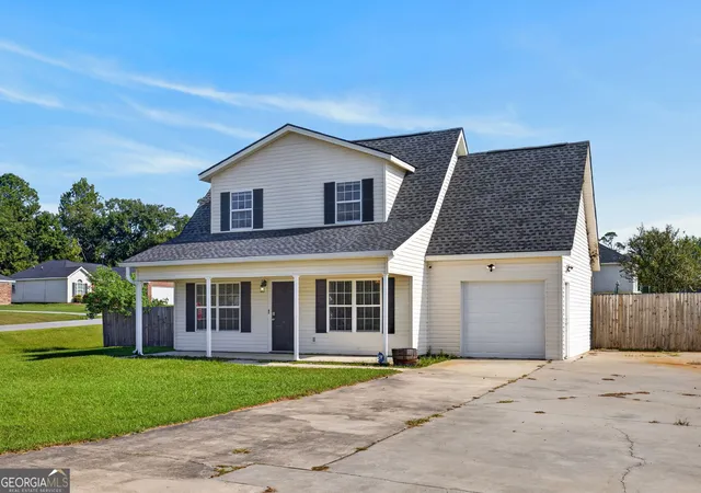 Photo 3 of Single family home for sale at 5001 Scotch Pine Ave, Statesboro, GA 30458 | MLS# 10851052 | Listing updated on 2026-10-06