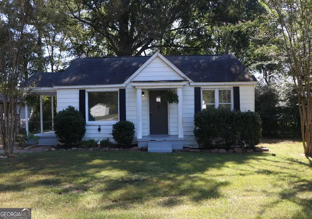 Photo 3 of Sale Pending at 56 Cherry St, Trion, GA 30753 | MLS# 10844475 | Listing updated on 2026-09-11
