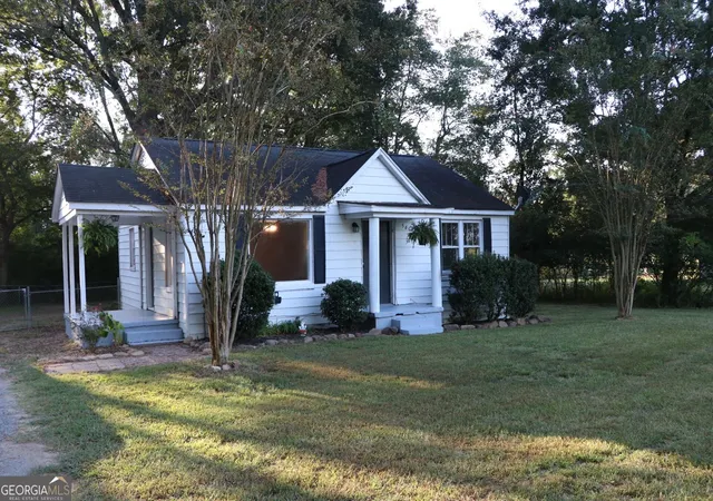 Photo 3 of Sale Pending at 56 Cherry St, Trion, GA 30753 | MLS# 10844475 | Listing updated on 2026-09-11