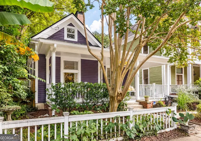 Single family home for sale at 608 Grant St SE, Atlanta, GA 30312 | MLS# 10841340