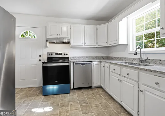 Photo 1 of Single family home for sale at 140 Triple D Dr SE, Adairsville, GA 30103 | MLS# 10852546 | Listing updated on 2026-10-31