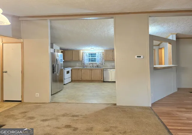 Photo 4 of Manufactured home for sale at 1071 County Rd 491, Lafayette, AL 36862 | MLS# 10847266 | Listing updated on 2026-09-30