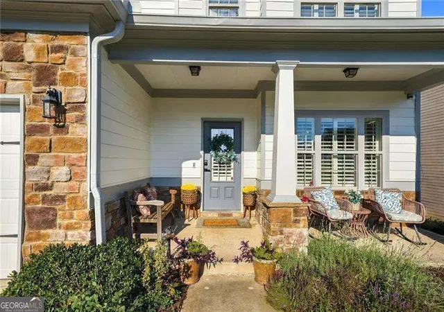 Photo 3 of Single family home for sale at 1107 Blankets Crk Dr, Canton, GA 30114 | MLS# 10877077 | Listing updated on 2026-10-31