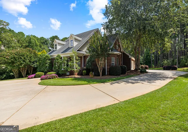Photo 2 of Single family home for sale at 380 Peachbelt Rd, Thomaston, GA 30286 | MLS# 10842193 | Listing updated on 2026-09-22