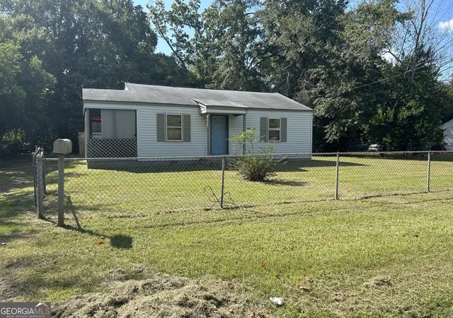 Photo 1 of Single family home for sale at 501 Camellia Cir, Warner Robins, GA 31093 | MLS# 10849756 | Listing updated on 2026-09-20