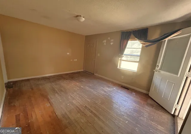 Photo 3 of Single family home for sale at 501 Camellia Cir, Warner Robins, GA 31093 | MLS# 10849756 | Listing updated on 2026-09-20