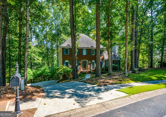 Photo 3 of Single family home for sale at 3515 Stone Cliff Way, Woodstock, GA 30189 | MLS# 10842289 | Listing updated on 2026-09-09