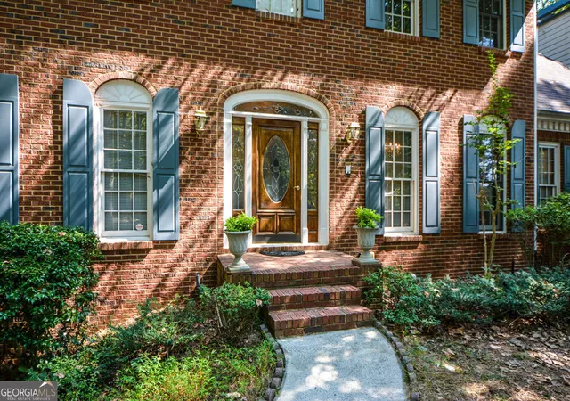 Photo 4 of Single family home for sale at 3515 Stone Cliff Way, Woodstock, GA 30189 | MLS# 10842289 | Listing updated on 2026-09-09